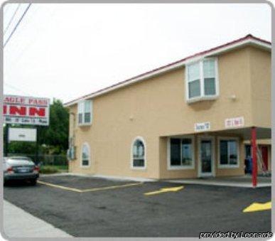 Eagle Pass Inn Exterior photo